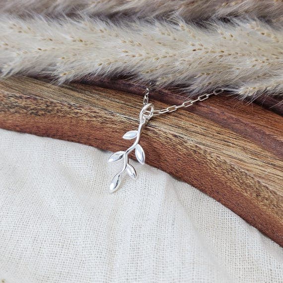 Leaf Pendant Necklace in Sterling Silver