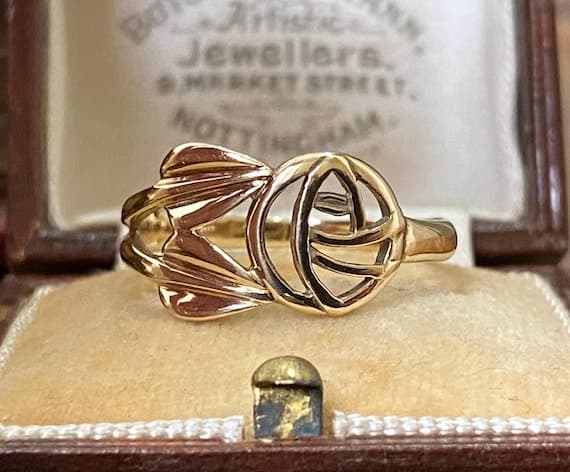 Vintage 9ct Gold Rennie Mackintosh Rose Design Ring